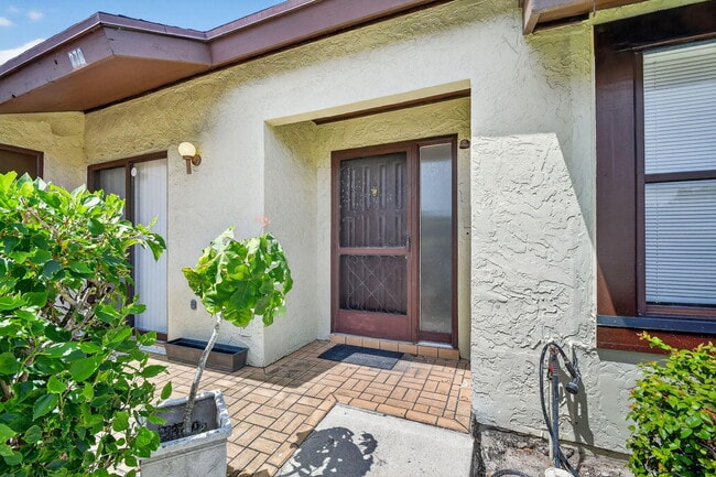 Building Photo - 270 Beaver Dam Ct