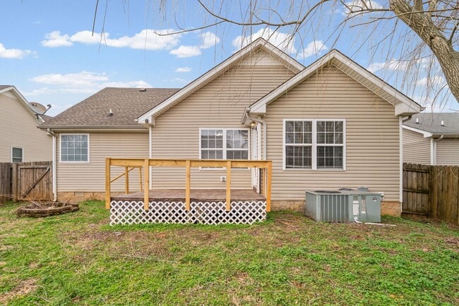 Building Photo - 3969 Cindy Jo Ct Clarksville, TN 37042