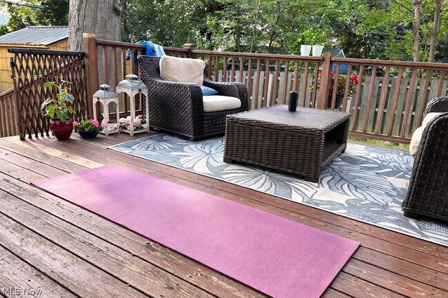 Building Photo - 1902 Harding Dr