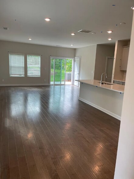 Building Photo - 2511 Greenmarket Dr