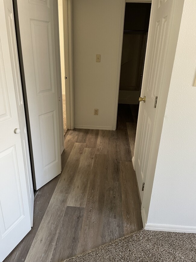 Building Photo - 902 W Oklahoma Ave