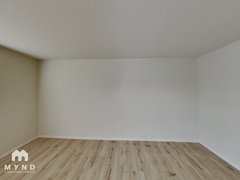 Building Photo - 14341 Durham Dr