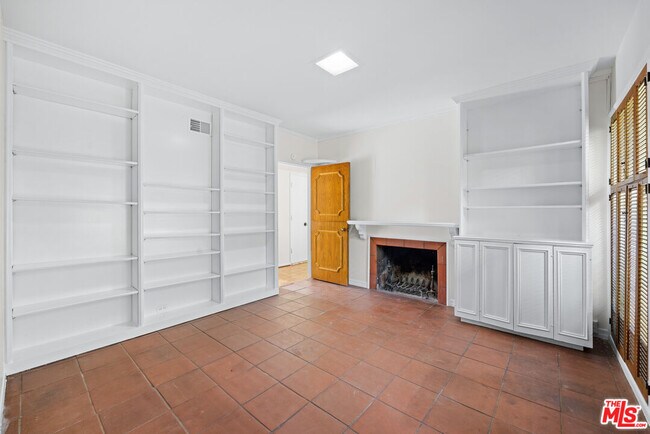 Building Photo - 11623 Canton Pl