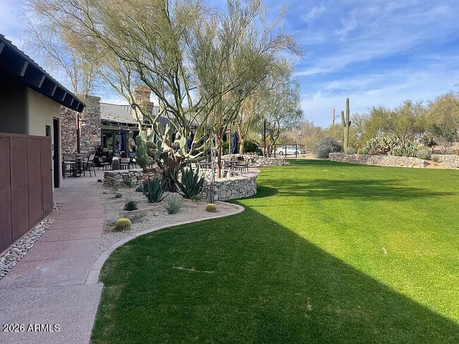 Building Photo - 9154 E Mohawk Ln