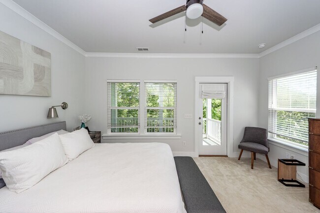Building Photo - 3 Bedroom 3 Bath Single Family Home in Sab...