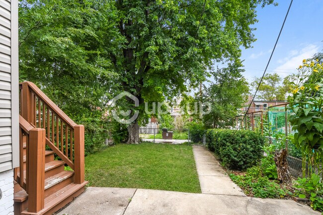 Building Photo - Fantastic 2bd/1ba home! Coming soon!