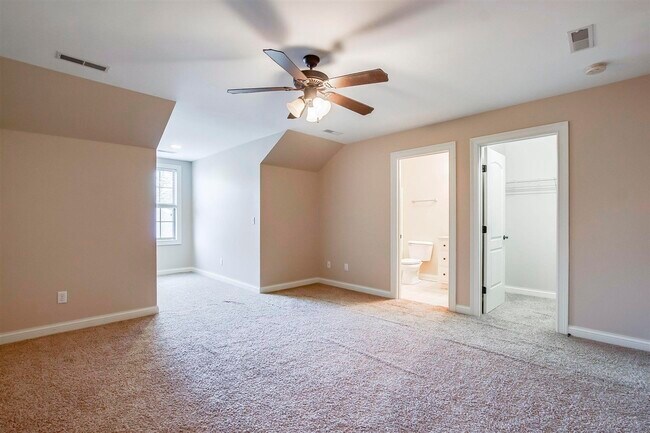 Building Photo - 239 Chippewa Dr