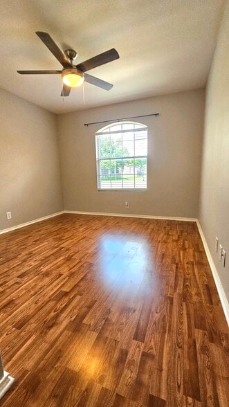 Building Photo - 159 Blue Juniper