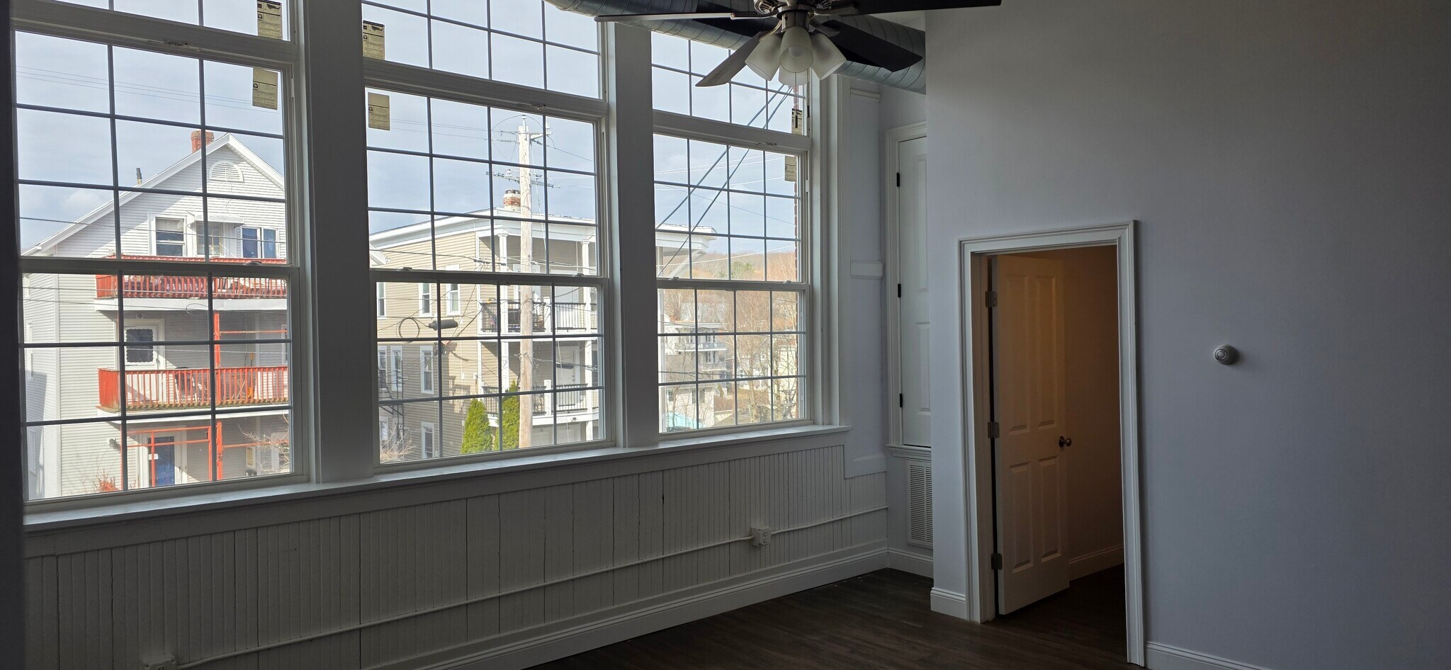 Building Photo - 65 5th Ave