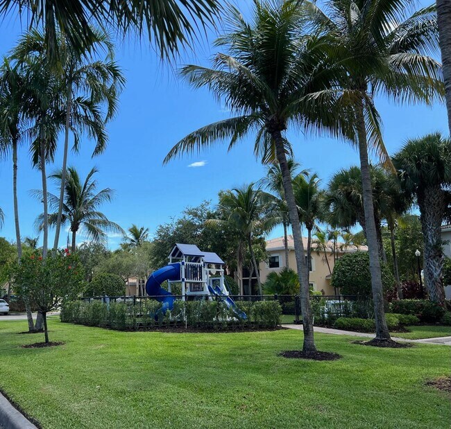 Building Photo - 2809 Amalei Dr