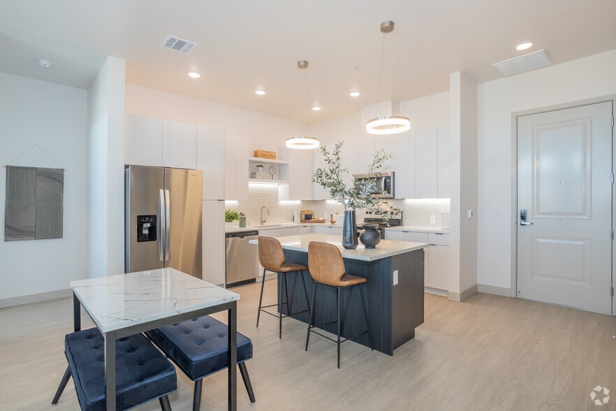 2BR, 2BA - 1,187SF - Zeta Apartments