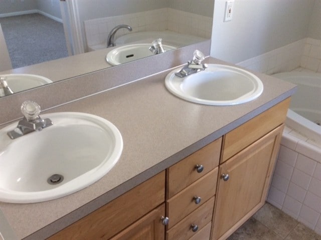 Building Photo - 979 Burley Hill Dr NW