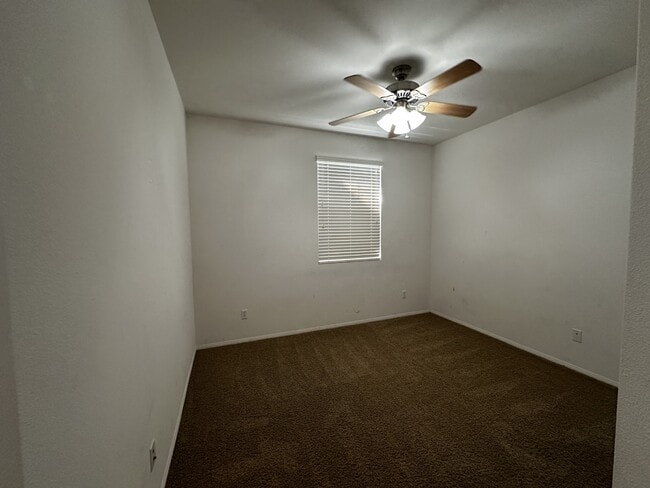 Building Photo - 1155 Polyanthus Ln
