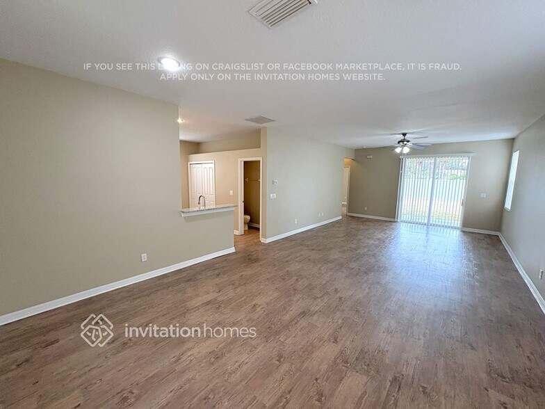 Building Photo - 15324 Skip Jack Loop