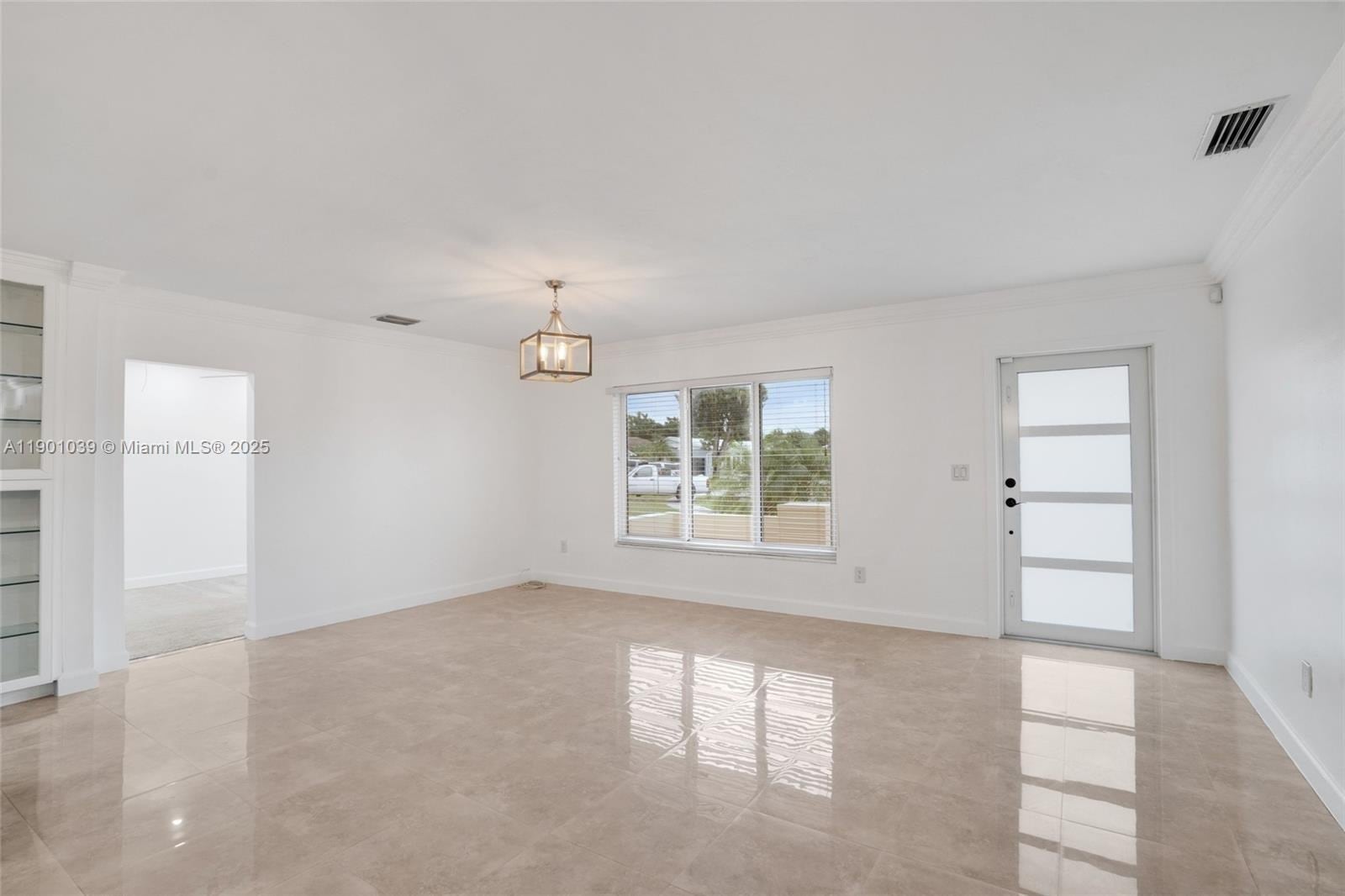 Building Photo - 10440 SW 126th Ave