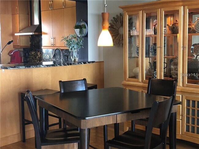 Building Photo - 7892 Sailboat Key Blvd S