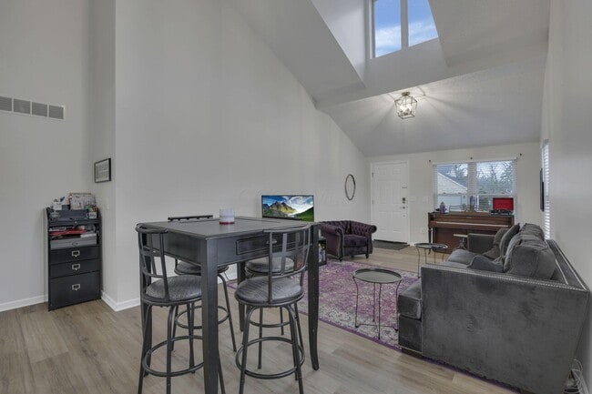 Building Photo - 4976 Conifer Dr