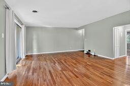 Building Photo - 10404 Rockville Pike