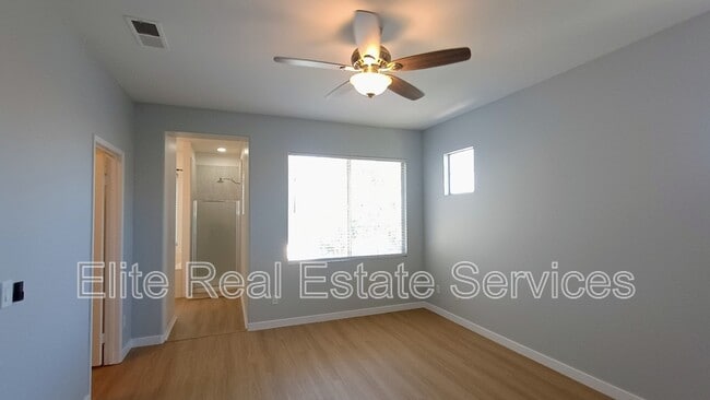 Building Photo - 1138 Calle Dulce