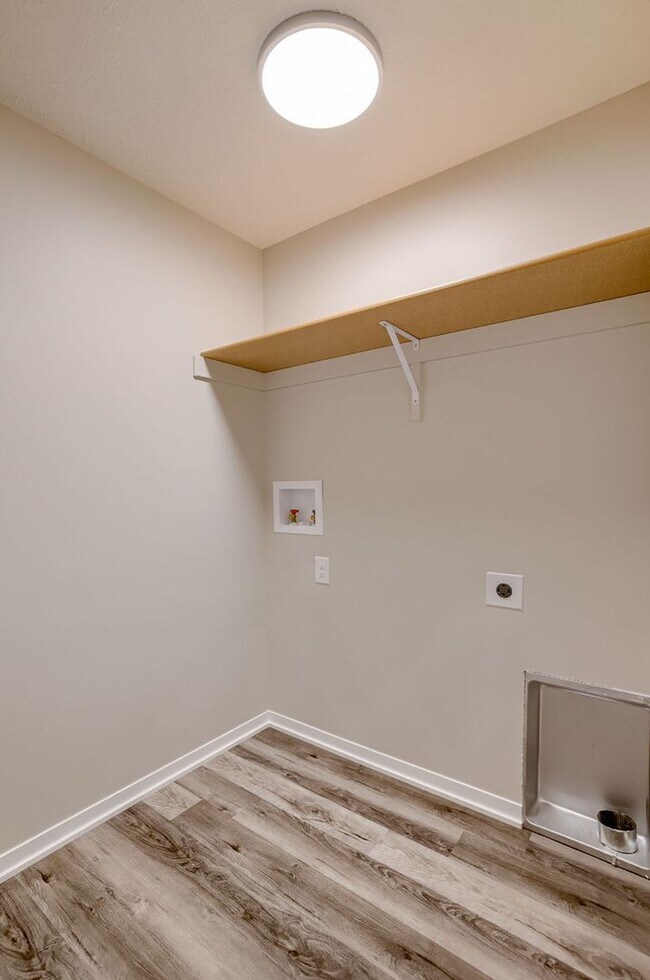 Building Photo - Brand New Spacious 2-Story with 3 bedrooms/2.5 bathrooms in Waverly