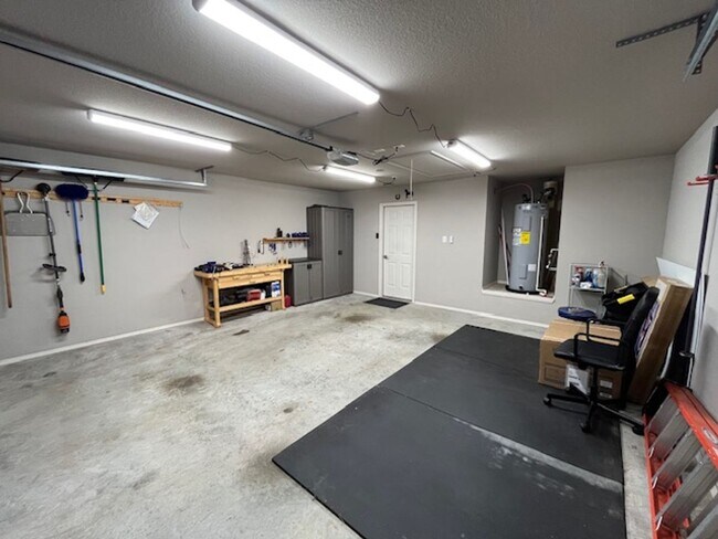 Building Photo - 2720 Brighton Pl