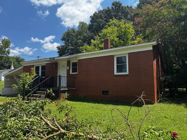 Building Photo - 1001 Wilmouth St