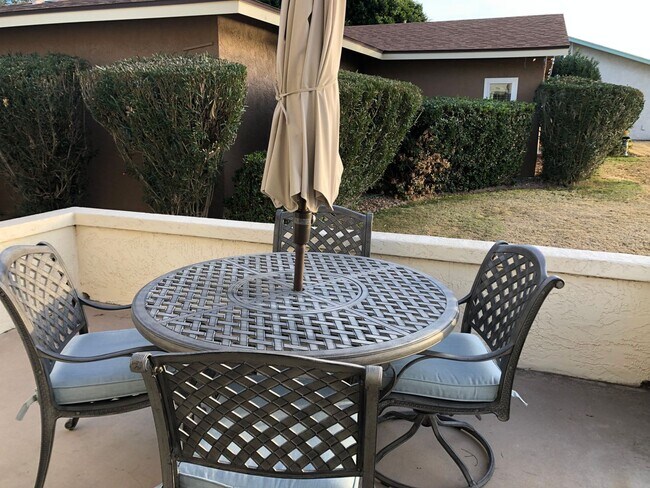 Building Photo - Updated home with lake views in Leisure World.  A 45+ Active Adult Resort Community.  Available M...