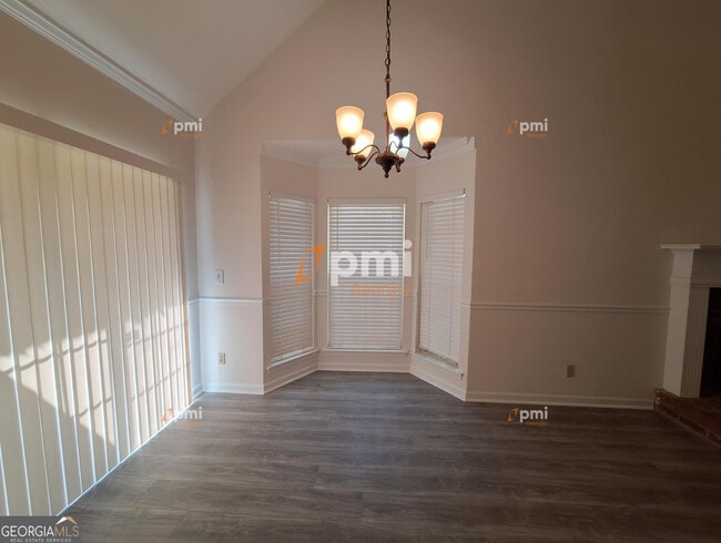 Building Photo - 2055 Pine Cone Dr SW