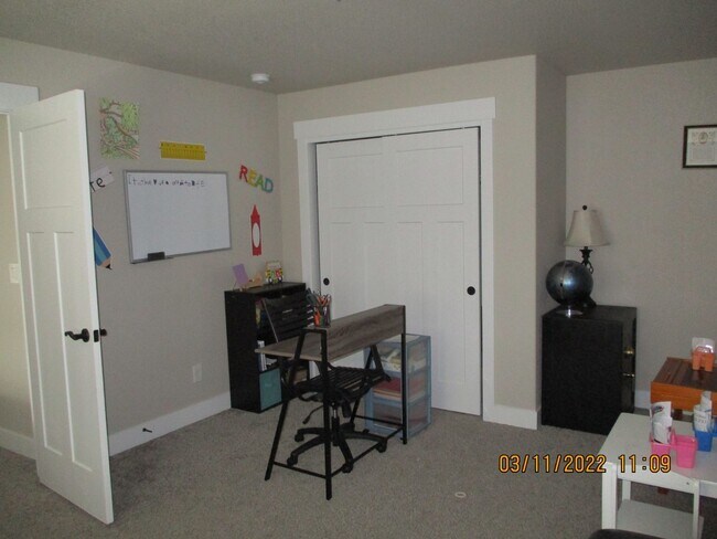 Building Photo - Spacious, Pet Friendly 3-Bedroom Townhome in Berthoud!