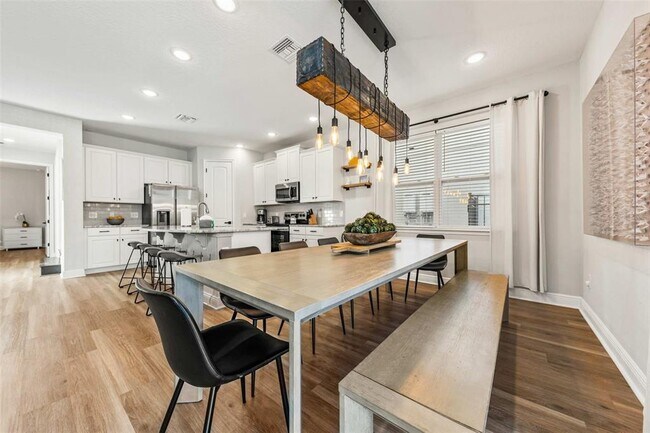 Building Photo - 389 Southfield St