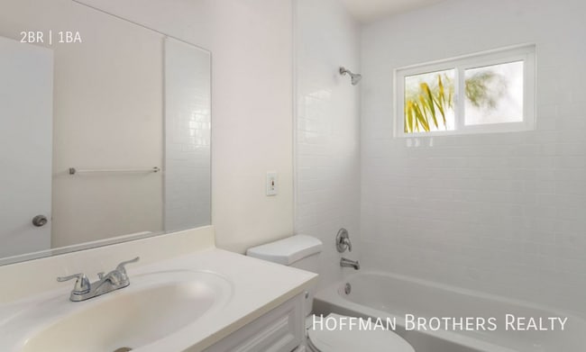 Building Photo - 4235 Columbus St