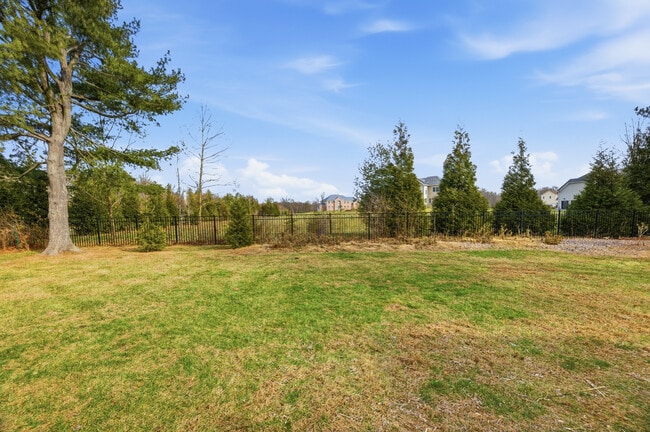 Building Photo - 150 Hankins Rd