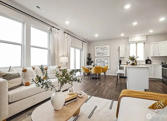 Building Photo - 1721 Moran Ave