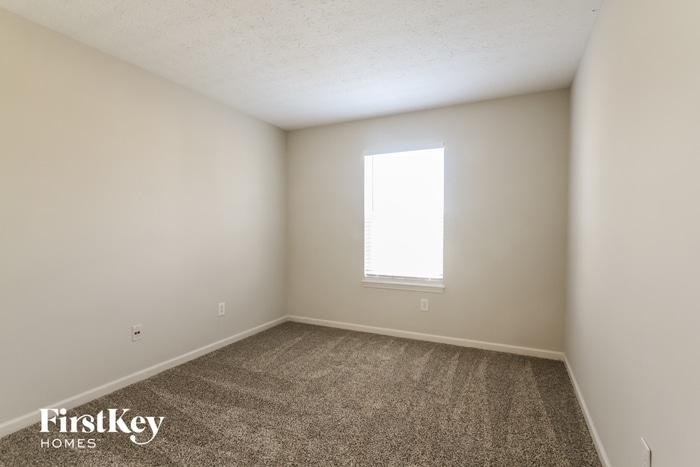Building Photo - 8132 Carina Dr