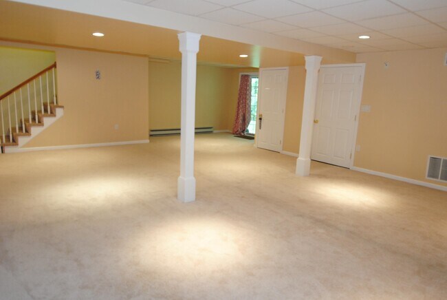 Building Photo - 78 Overlook Cir