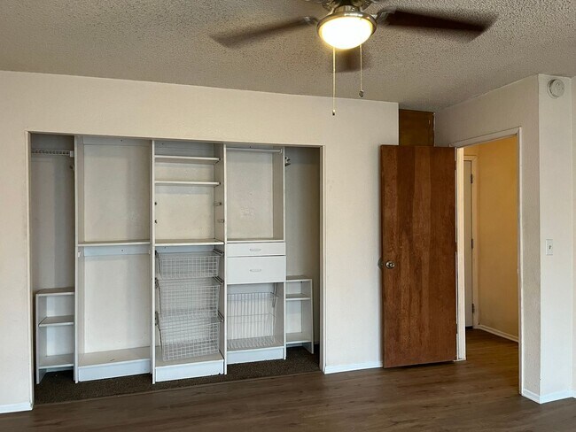 Building Photo - 3 bedroom 2 bathroom Home in the City of Victorville!