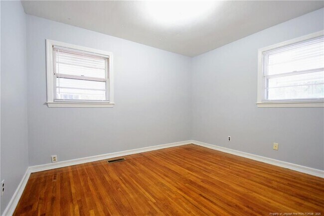 Building Photo - 809 Minurva Ct
