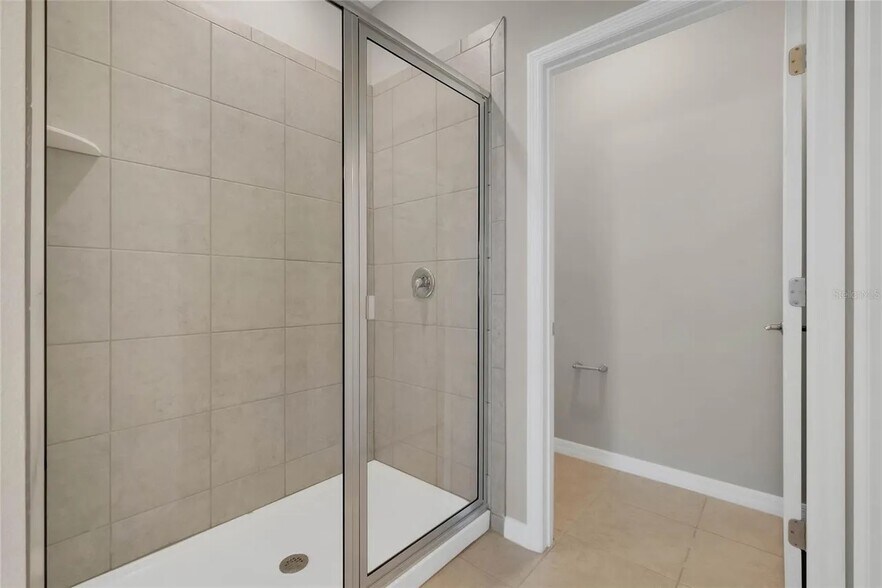 Master Bathroom - 3976 Mayhill Loop