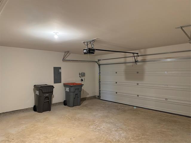 Building Photo - 300 Ginger Ave