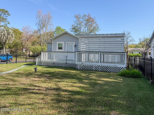 Building Photo - 1368 Rensselaer Ave
