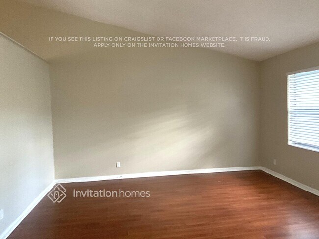 Building Photo - 13427 Kingsbury Dr