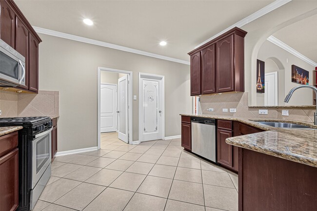 Building Photo - 9106 Fuqua Breeze Dr