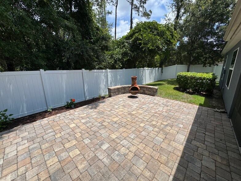 Building Photo - 5409 Parkside Lakes Dr