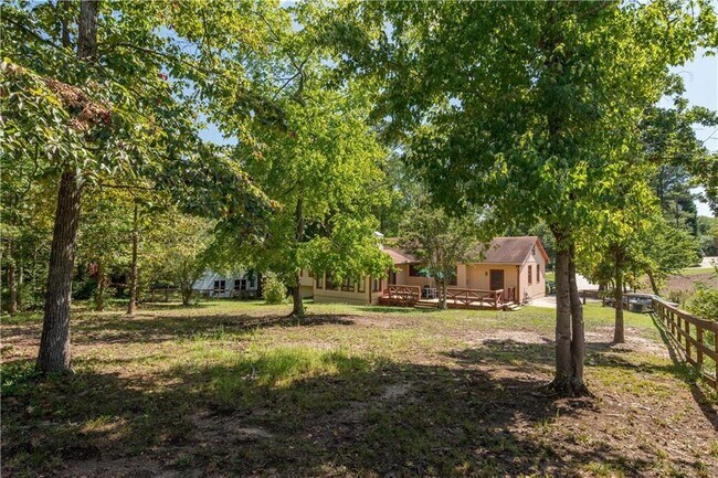 Building Photo - 2139 Groover Rd