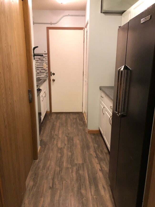 Building Photo - $3,050 |5 Bedroom 3 Bath |Fenced Backyard| Deck| Laundry| Basement