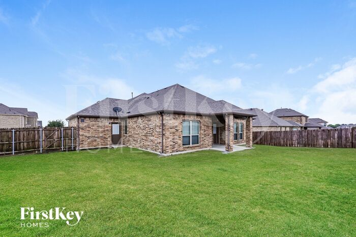 Building Photo - 3213 Charing Cross Rd