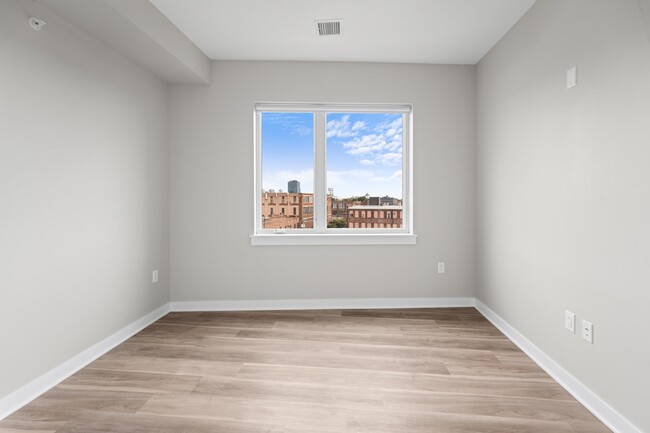 Building Photo - 475 Communipaw Ave