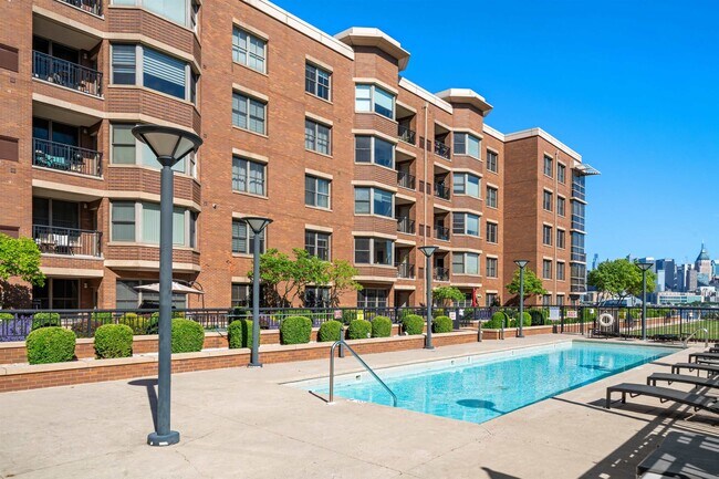 Building Photo - 20 Ave at Port Imperial