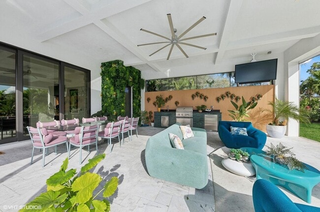 Building Photo - 8533 N Native Dancer Rd