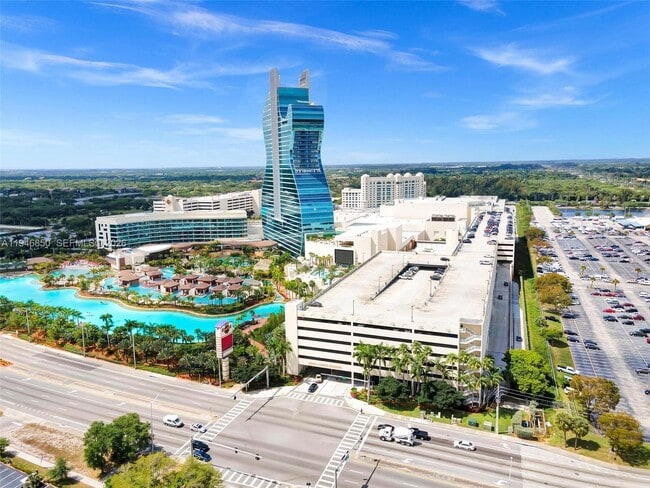 Building Photo - 4530 SW 54th St